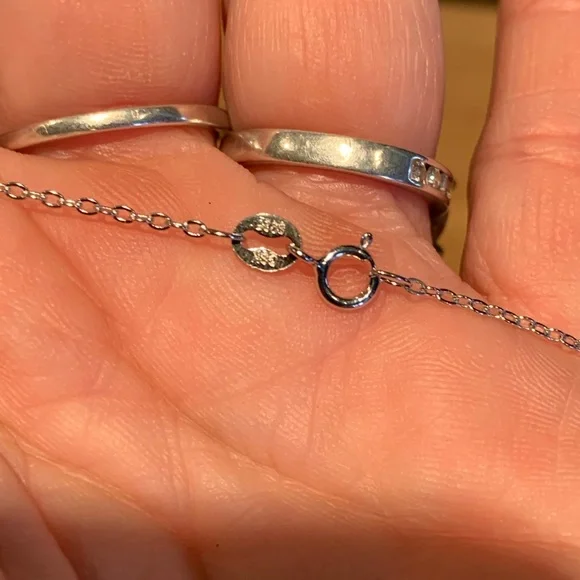 #179 0.17 cttw Moissanite cross necklace - Picture 6 of 9